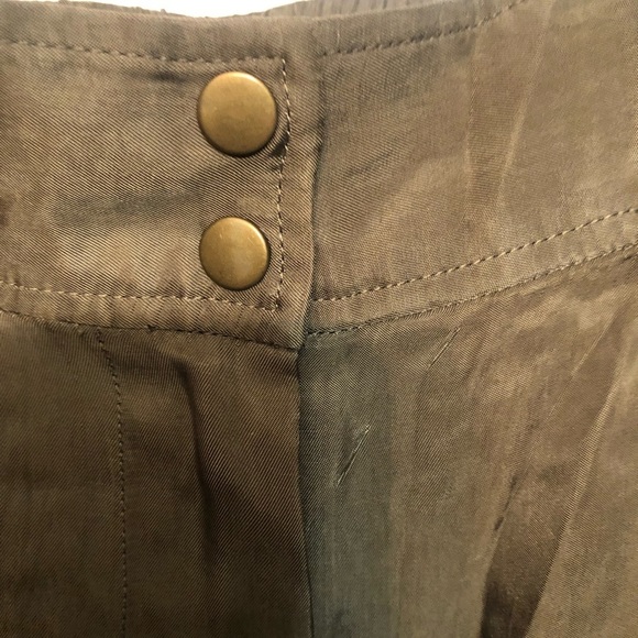 Diane Von Furstenberg DVF size 6 vintage green silk cargo shorts elastic waist - Picture 4 of 11